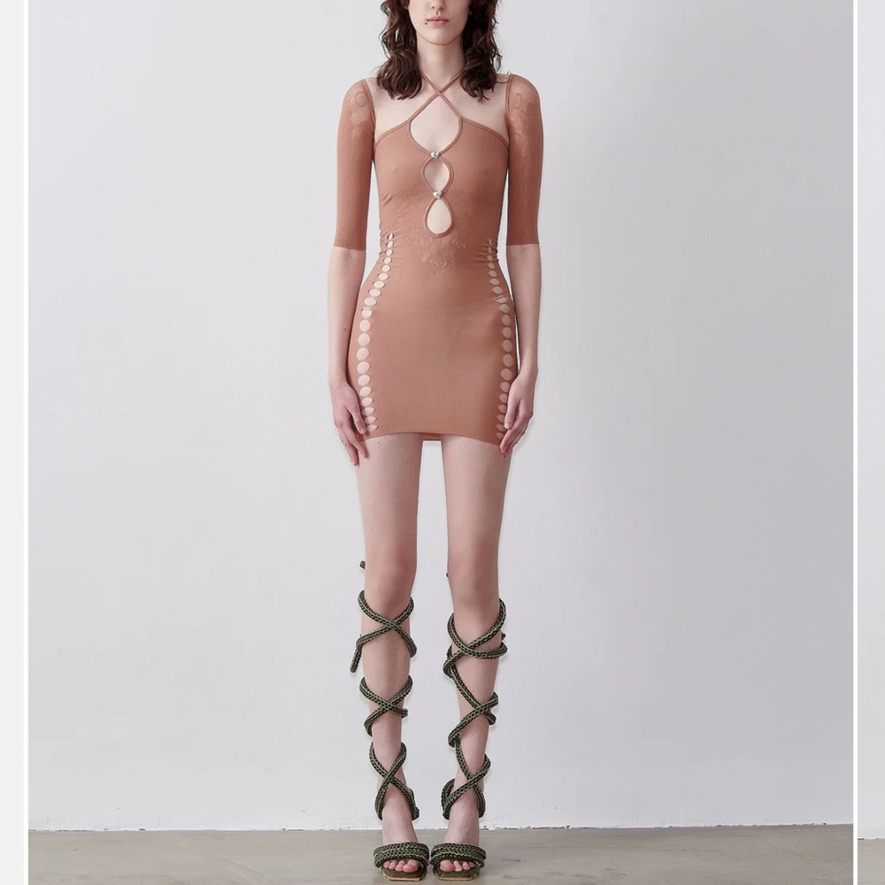 Poster Girl - Jana dress in latte